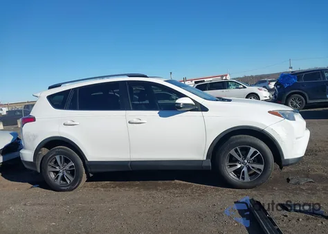 2017 Toyota Rav4 Xle из США, поврежденный, VIN JTMWFREV3HD104066